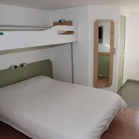 Ibis Budget Palais Nikaia نيس